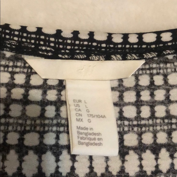 Patterned Top - Picture 3 of 3